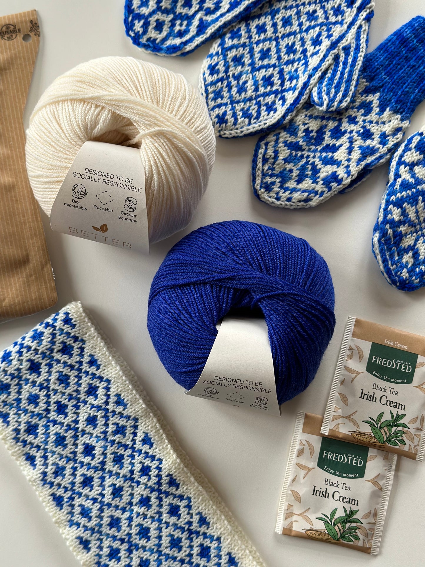 Knitlidt Strikkekit - Blue/White