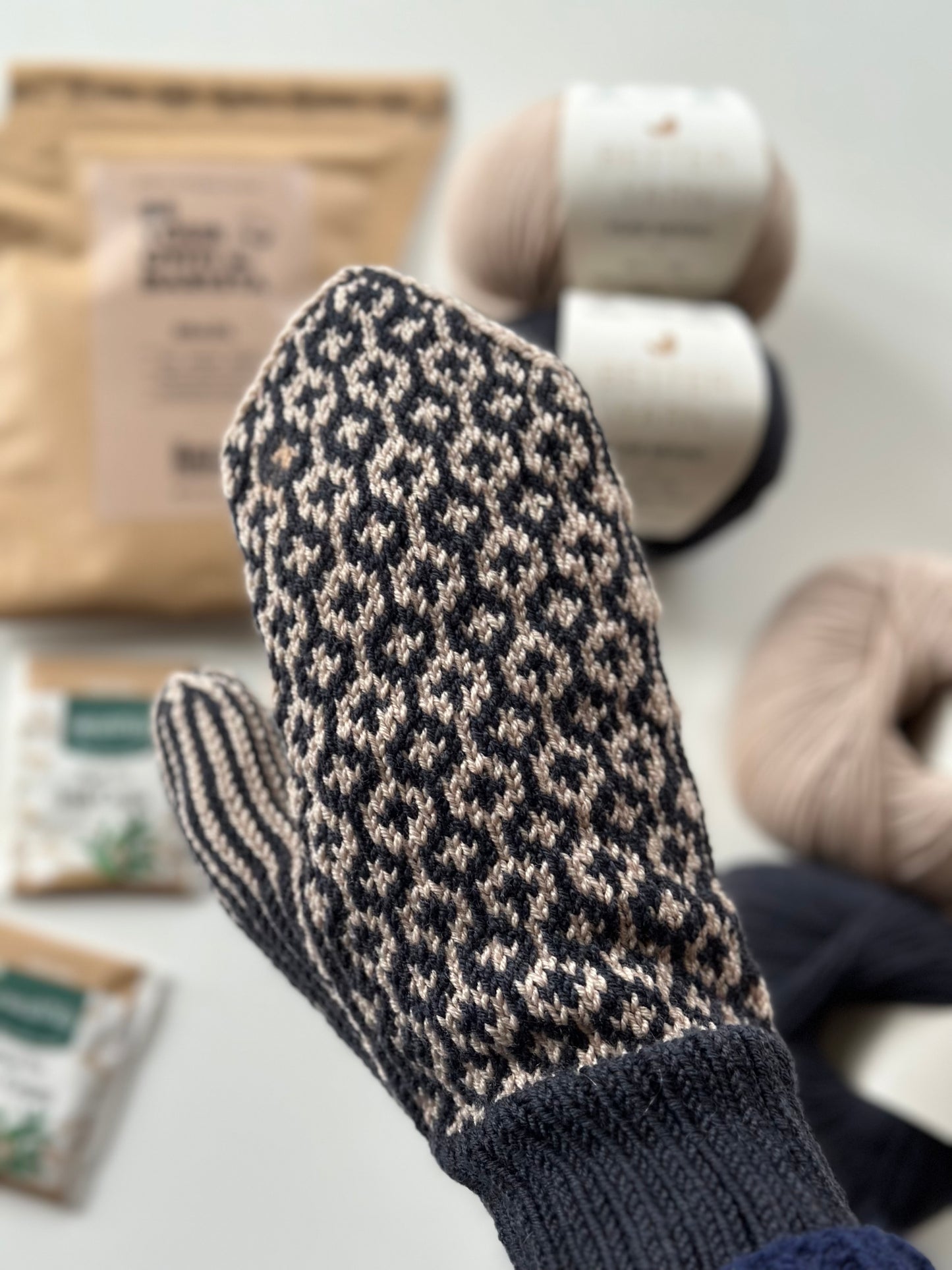 Knitlidt Strikkekit - Navy/Sand